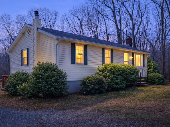 91 Lynch Rd, Lebanon, CT 06249