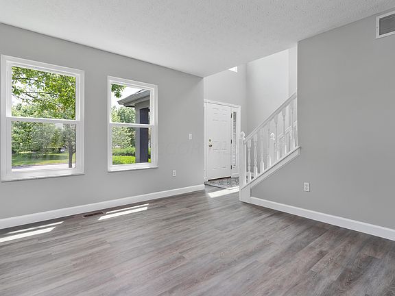 5th image of 2655 Abbey Knoll Dr