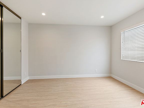5th image of 3314 S Mentone Ave #7