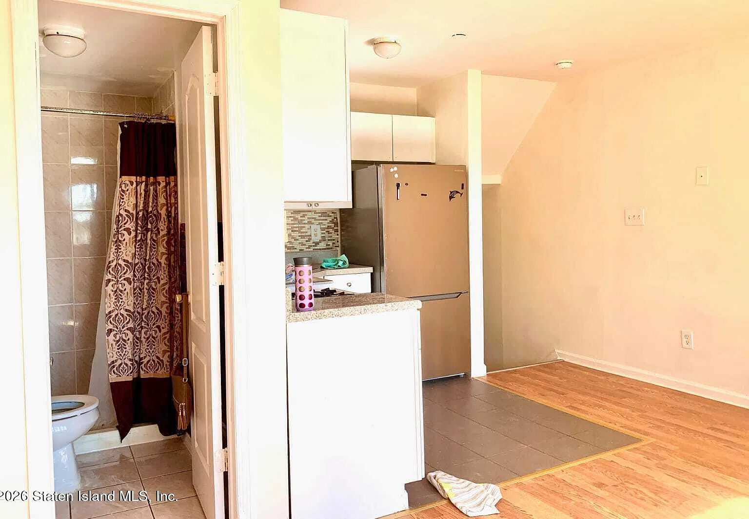 Studio, 350 sqft, $1,500 — Photo 3