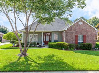 3337 White Shadows Dr, Baton Rouge, LA 70816