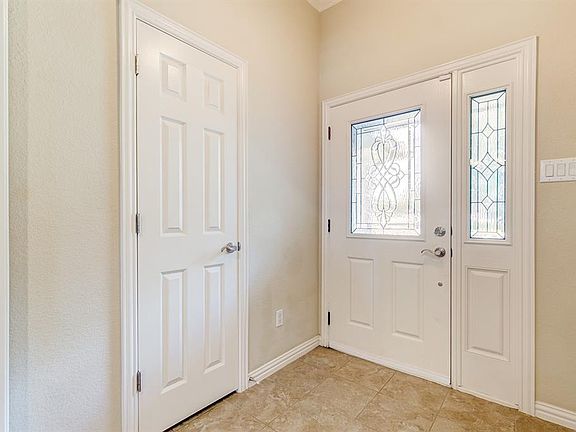 4th image of 9222 Hanging Moss Dr