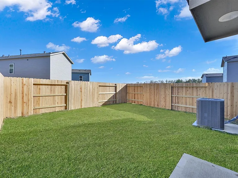 18243 Via Aurelia Dr — Photo 18