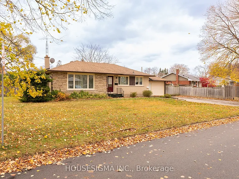 1 Cherrylane Dr N — Photo 2
