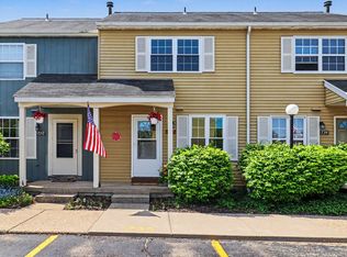 732 Pinckney Ct NW, Comstock Park, MI 49321