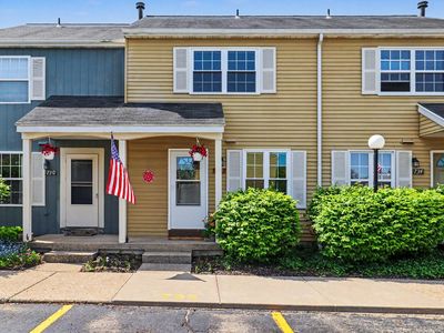 732 Pinckney Ct NW, Comstock Park, MI, 49321