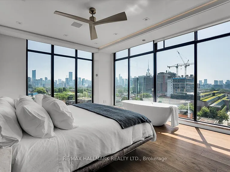 301 Markham St #Penthouse 805 — Photo 24