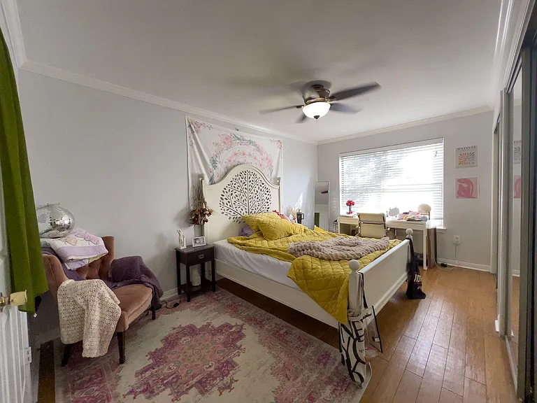 501 W 26th St #123 — Photo 4