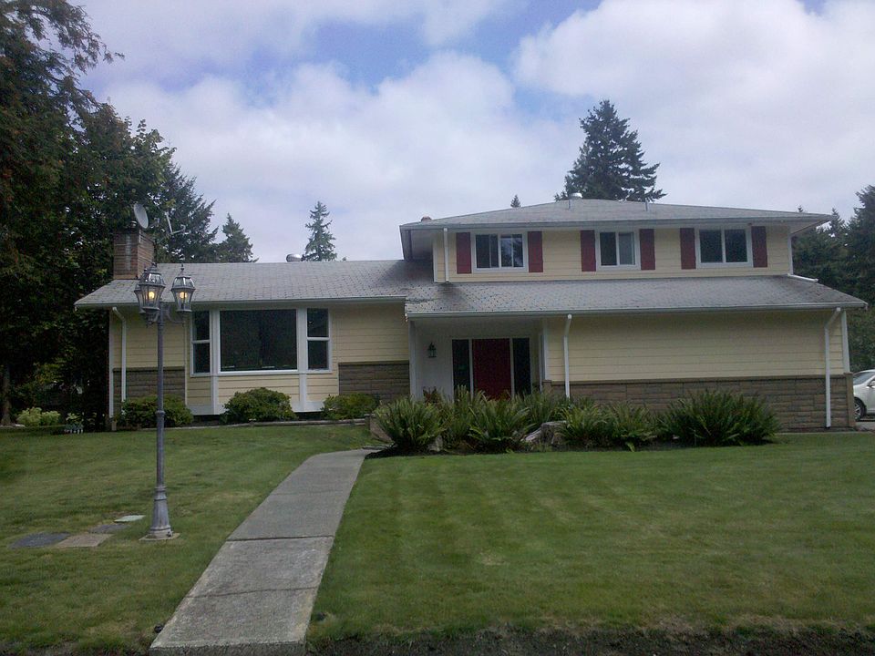 1st image of 2921 90th Ave E