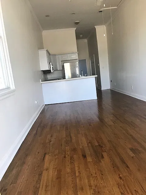 600 S Murat St — Photo 3