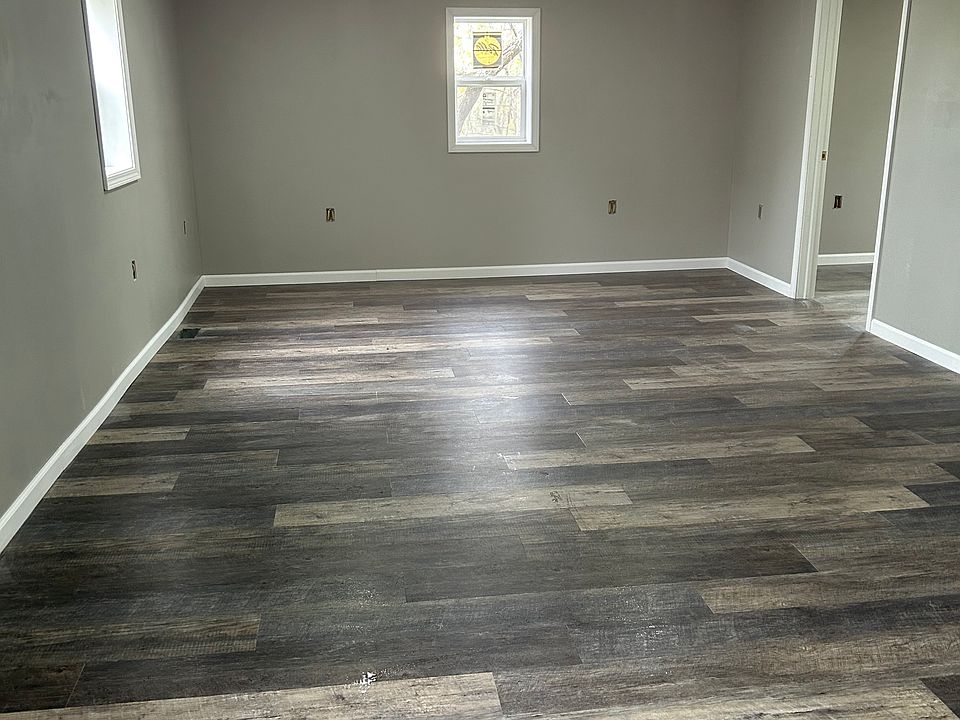 1st image of 209 Cherry St