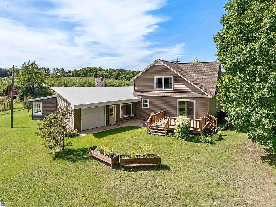 1st image of 4443 Potter Rd