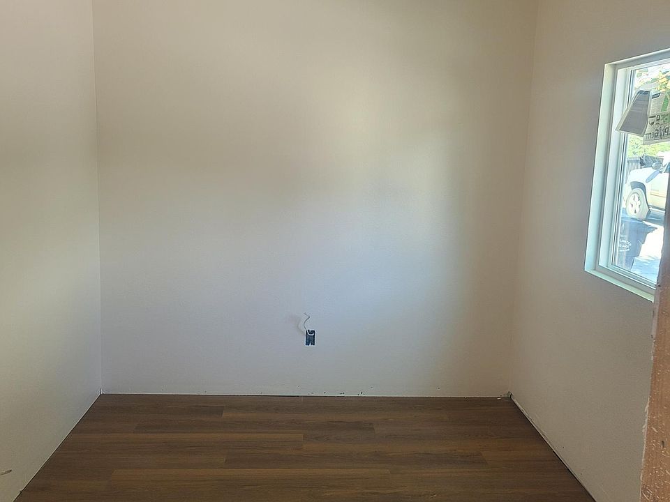 1st image of 4012 1/2 Princeton St
