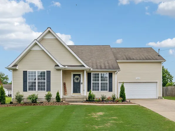 2808 Belle Meade Pl, Columbia, TN 38401