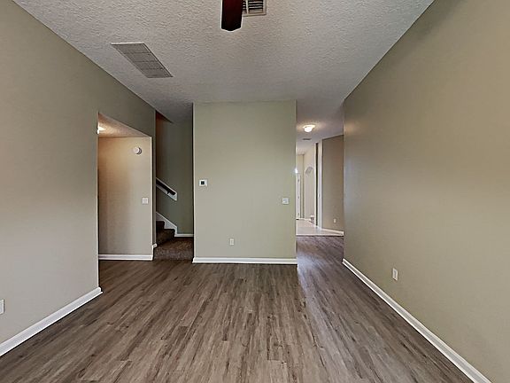 5th image of 3082 Wandering Oaks Dr