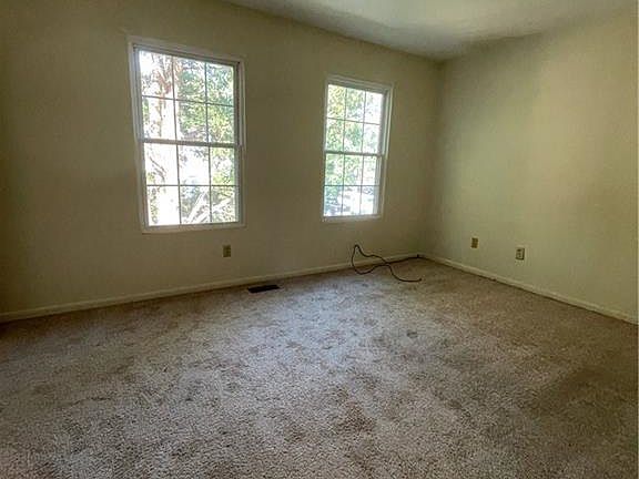 4th image of 803 London Company Way