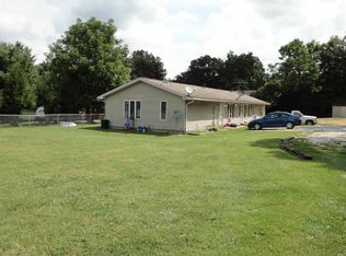 300 & 302 Yockey Est, Mitchell, IN 47446