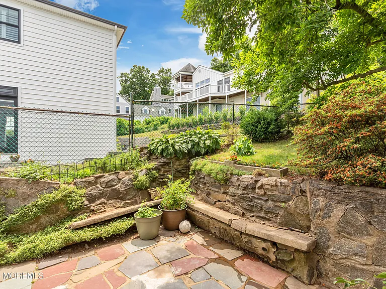 1 Lighthouse Rd — Photo 49
