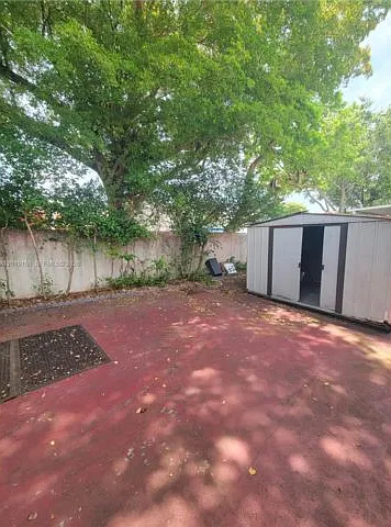 15257 SW 138th Ct — Photo 3