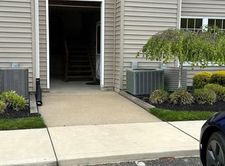 202 Ashley Run, Voorhees, NJ 08043