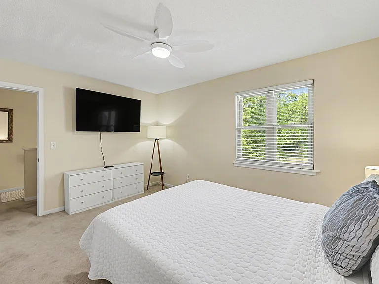 1263 Marshview Dr — Photo 17