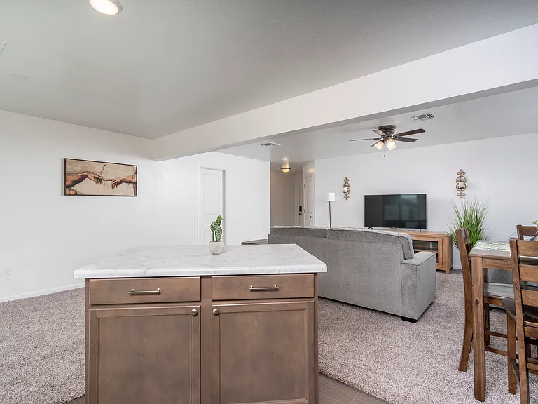 1642 N Cameron St — Photo 9