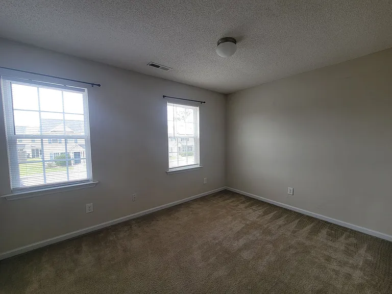 1002 Ornate Dr — Photo 45