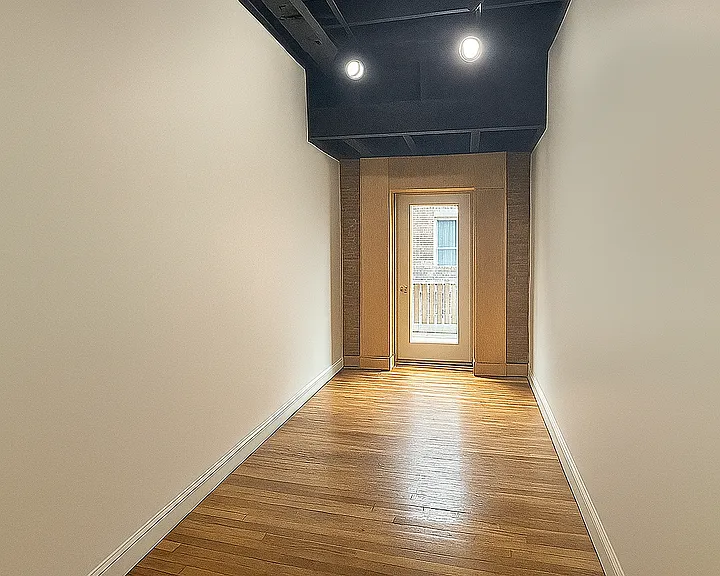 413 N Center St — Photo 22
