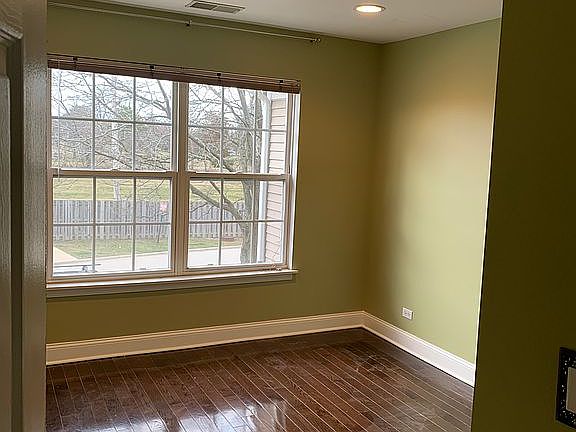 3rd image of 9062 Heathwood Cir #B2