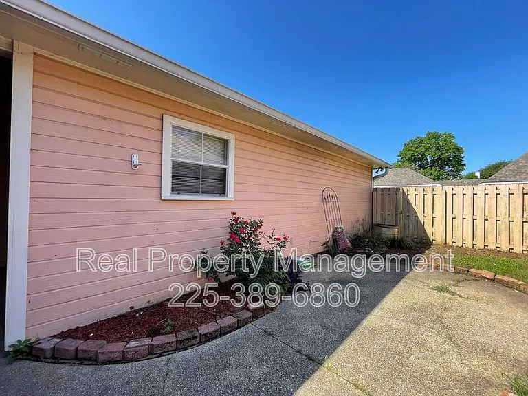 3938 Garden View Dr — Photo 22
