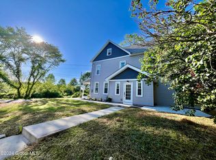 443 McKay Rd, Amsterdam, NY 12010