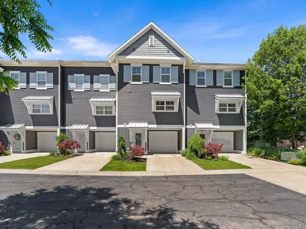 160 Keewatin Way #D, Douglas, MI 49406