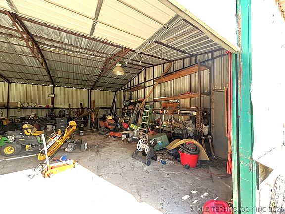 2nd image of 15 S 4285th Rd