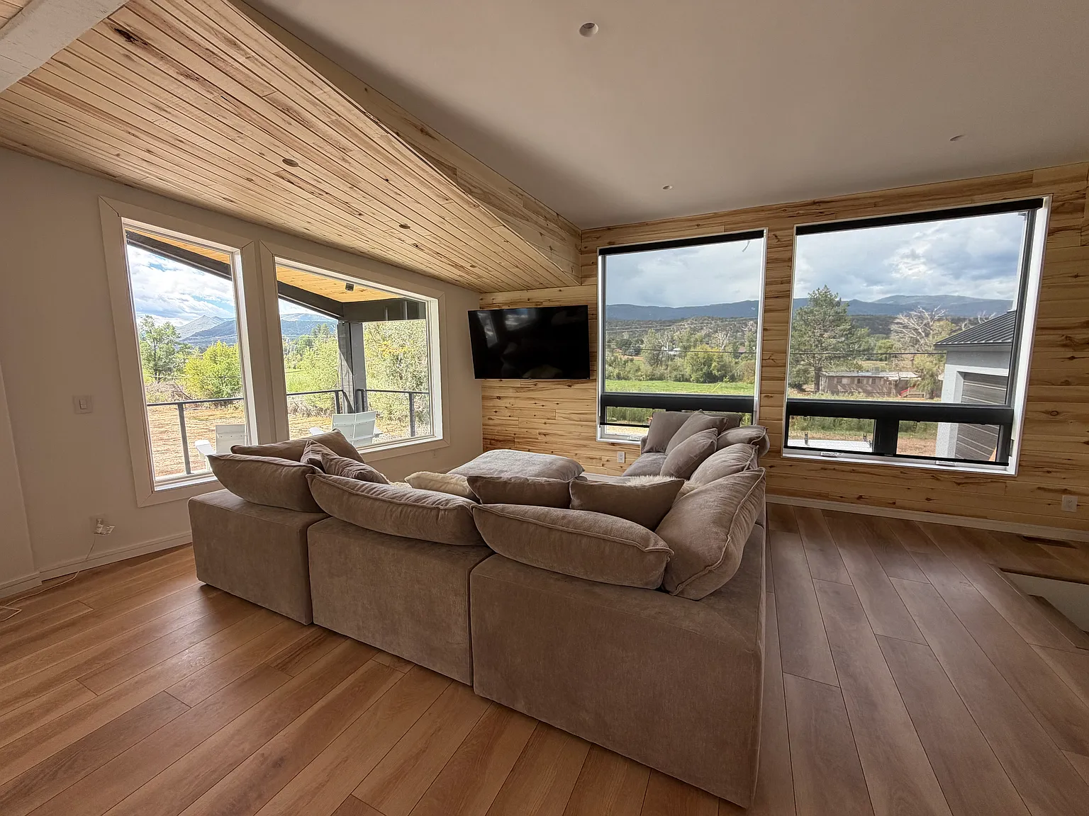 3 bed, $6,500 — Photo 3