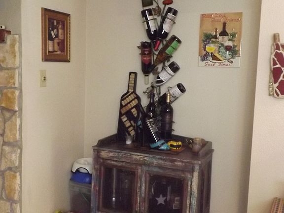 3rd image of 1135 Parkview Dr APT C19