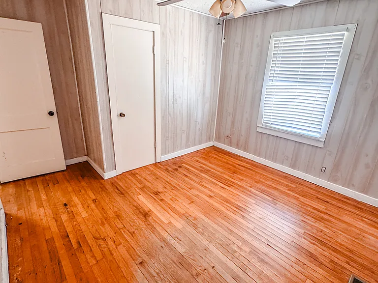 4708 N College Ave — Photo 7