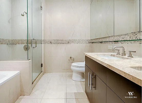 Sold by Warburg | media 6