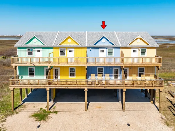 917 Blue Water Hwy, Freeport, TX 77541