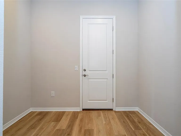 450 Winter Grove Blvd — Photo 54