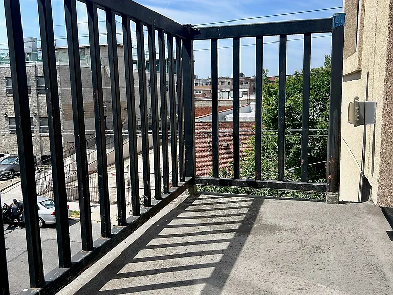 707 Hendrix St #3 — Photo 6