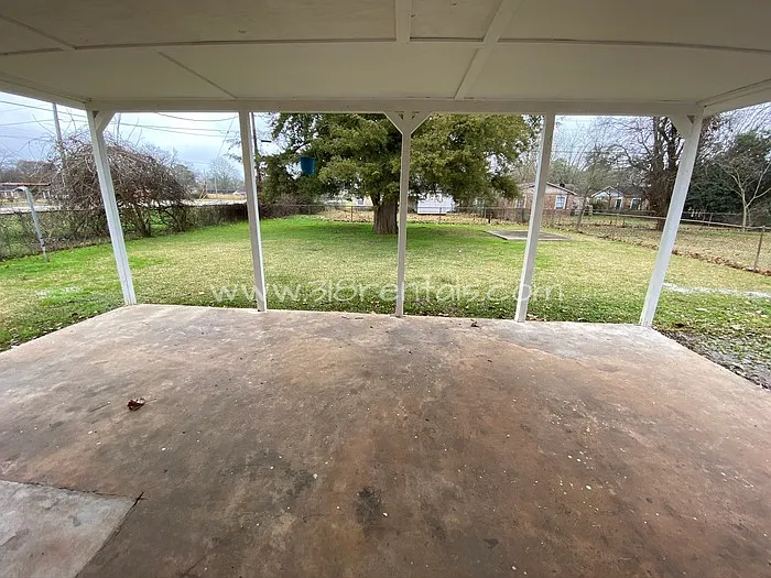 4612 Sullivan St — Photo 12