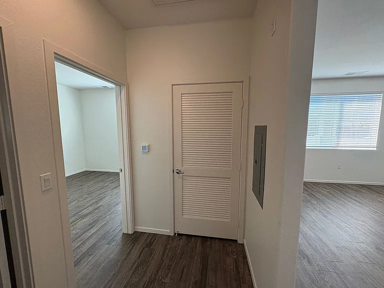 1525 G Ave — Photo 41