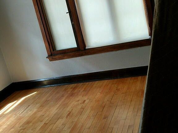 Bed room hard wood floor