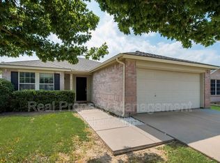 9345 Sundial Dr, Fort Worth, TX 76244