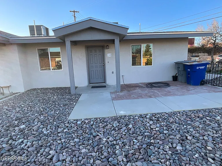 2133 Happer St #A — Photo 20