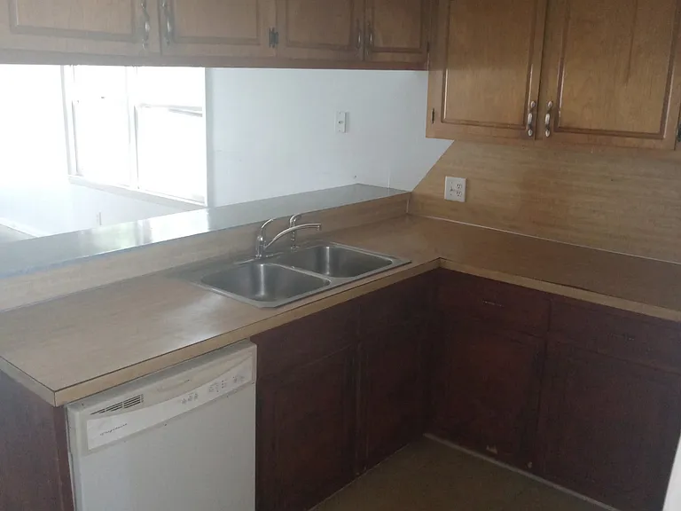 603 36th Ave N #C — Photo 7