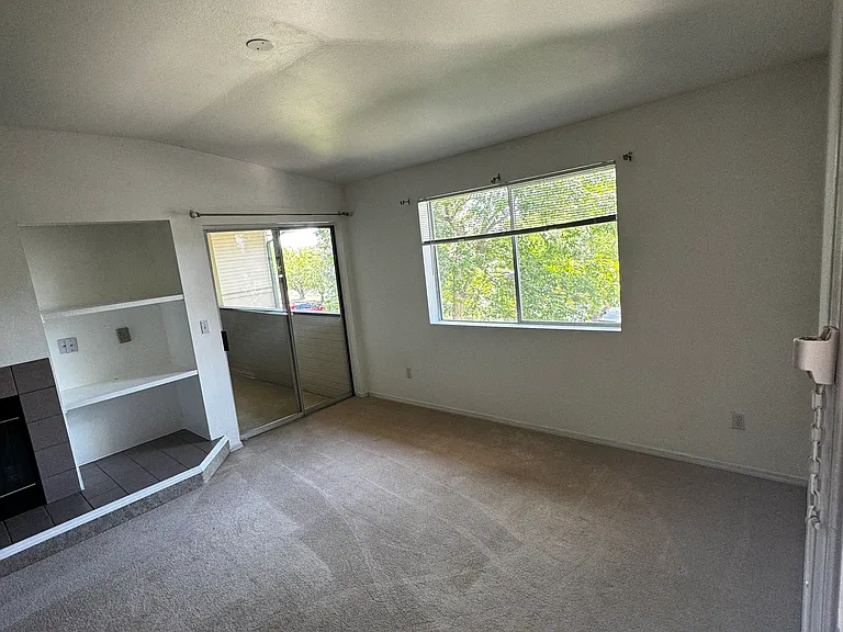740 Copper Ln #201 — Photo 7