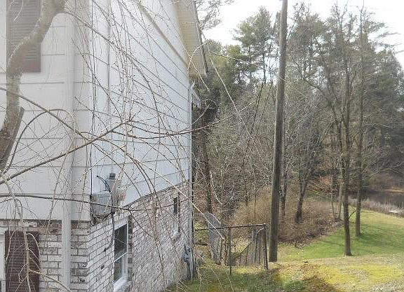 4th image of 150 Pinevilla Dr