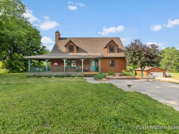 8651 22 Mile Rd NE, Sand Lake, MI 49343