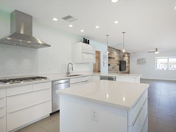 5th image of 12637 N 28th Pl